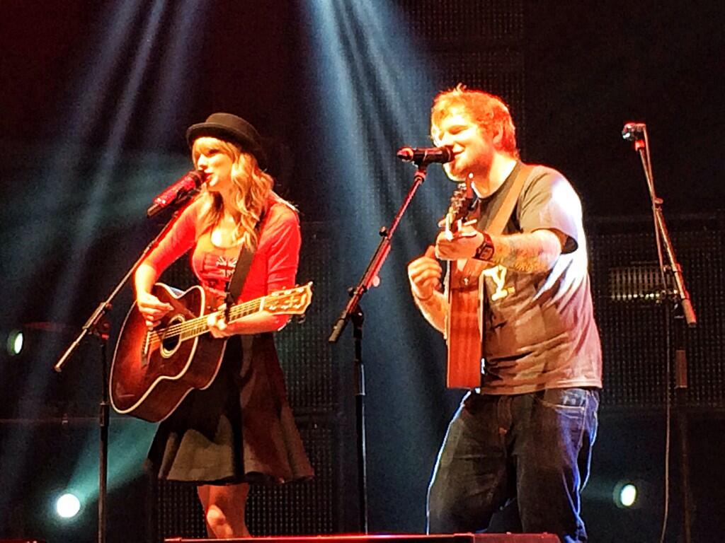 Shades Of Red Ed Sheeran Brings Out A Secret Guest At Madison